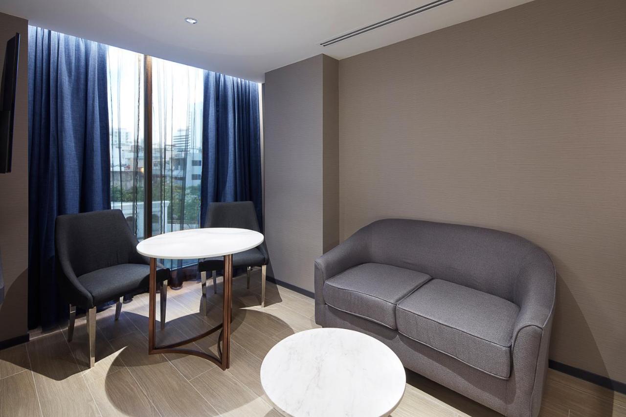 Grace At Five By Grace Hotel Bangkok Esterno foto
